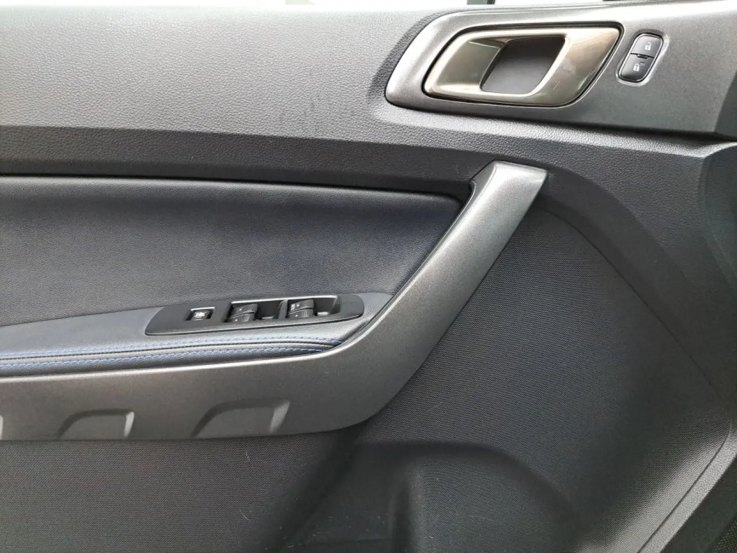 Ranger 2,0 l Doppelkabine 4x4 Raptor NAVI RFK AH