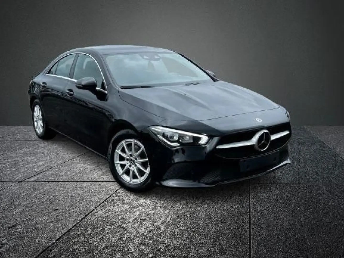 Mercedes-Benz CLA 200 Automat / Cameră / Virtual Cockpit