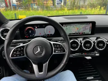 Mercedes-Benz CLA 200 Automat / Cameră / Virtual Cockpit