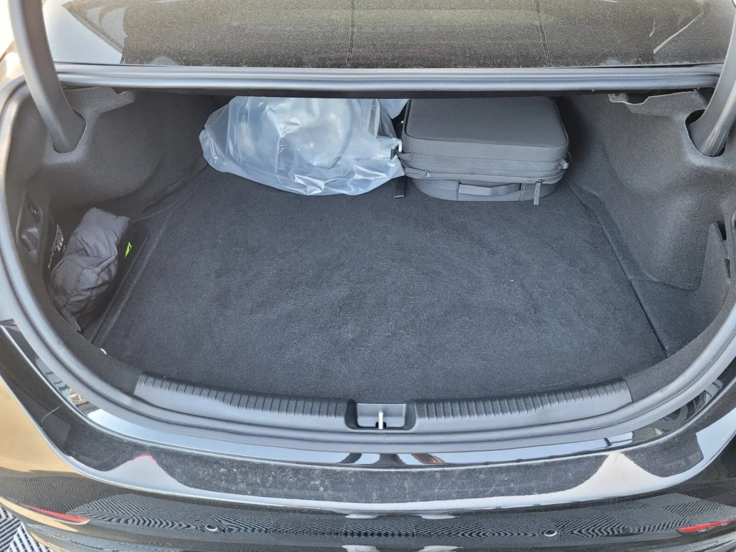 C 300 e Avantgarde 4M Fahrass.Pkt+Night+Business