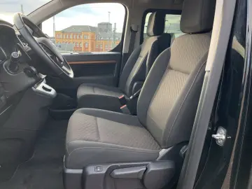 Proace Verso 2.0 D-4D L2 Executive NAVI+SHZ+APP