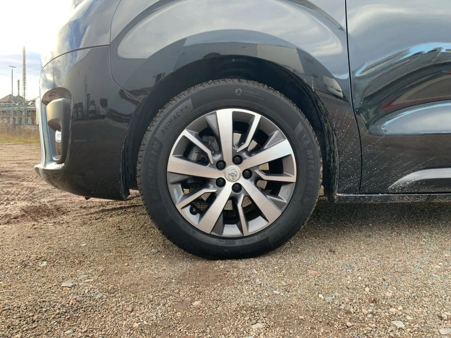 Proace Verso 2.0 D-4D L2 Executive NAVI+SHZ+APP