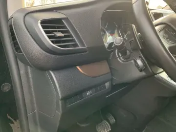 Proace Verso 2.0 D-4D L2 Executive NAVI+SHZ+APP