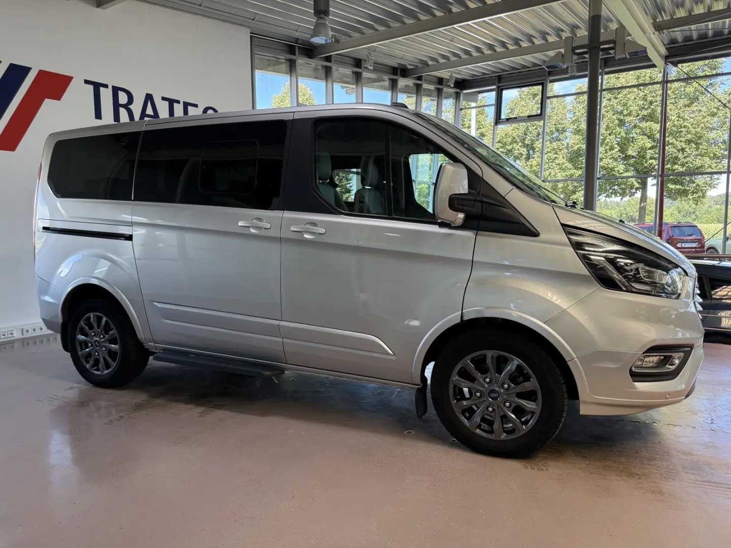 Tourneo Custom 2,0 Ecoblue 320 L1 Titanium X AHK