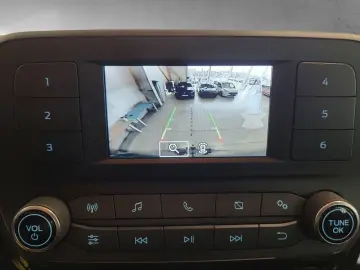 Transit Trail Kombi 350 L3 8-Sitzer Bluetooth