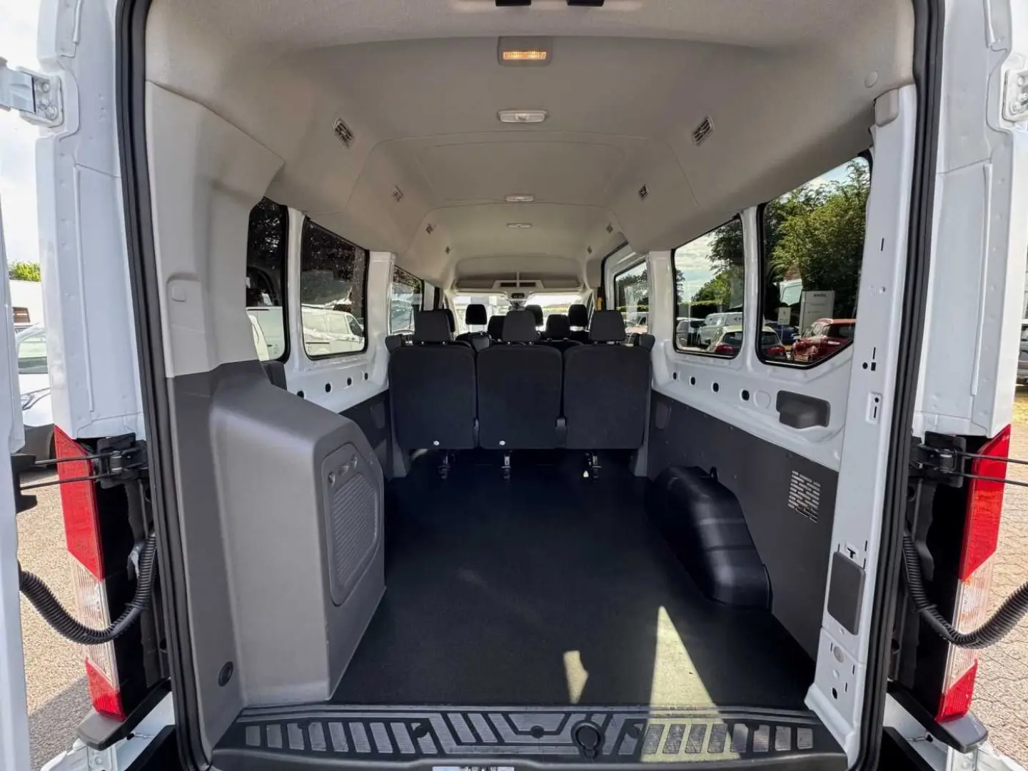 Transit Bus 350 L2 Trend 9-Sitzer Technologie-Pa