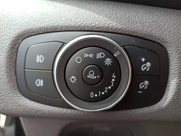 Custom L2 Trend 2.0L / 9-Sitzer / Apple-Car-Play