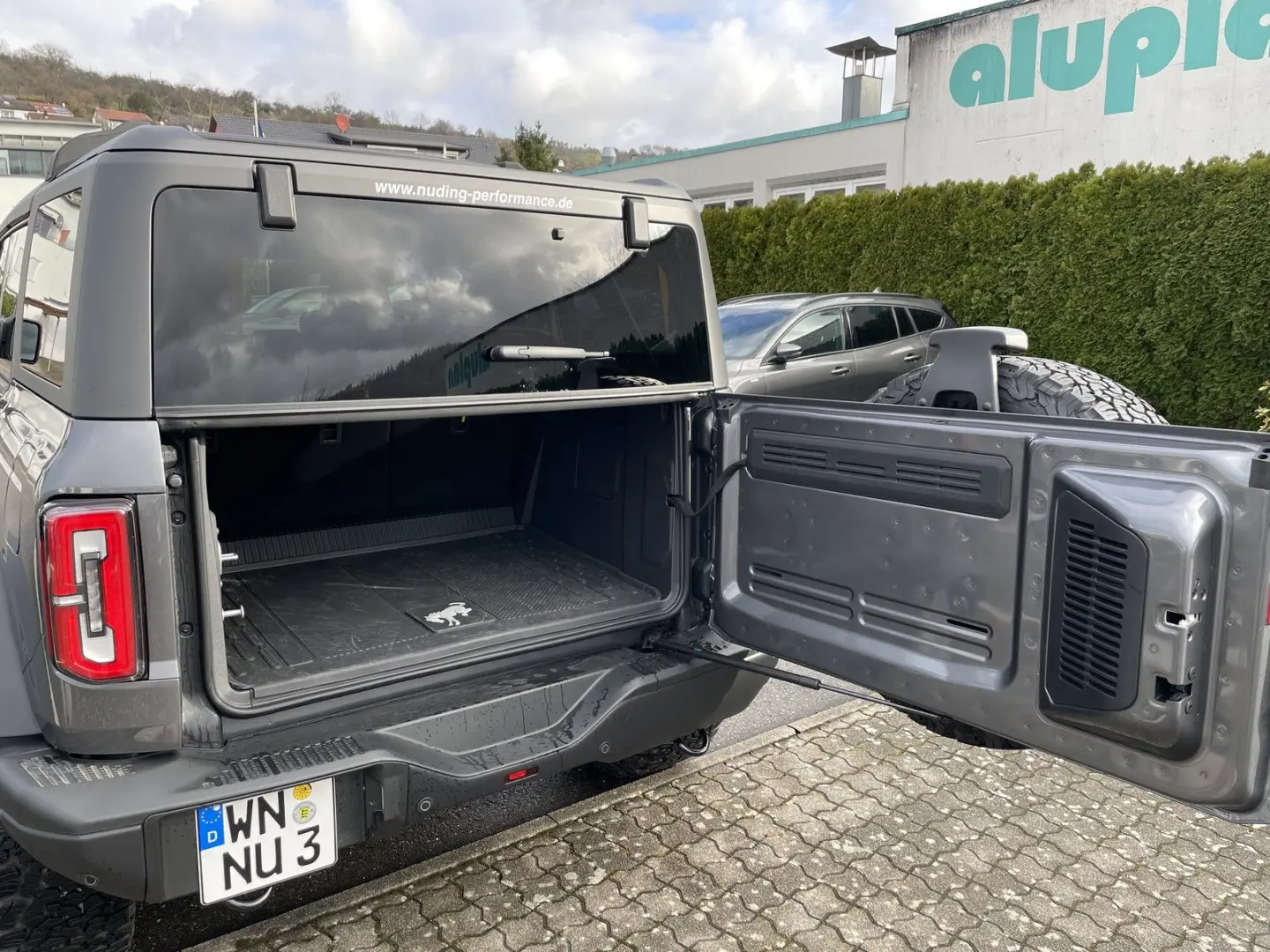 Bronco 2.7 EcoBoost V6 Badlands Aut. e-4WD