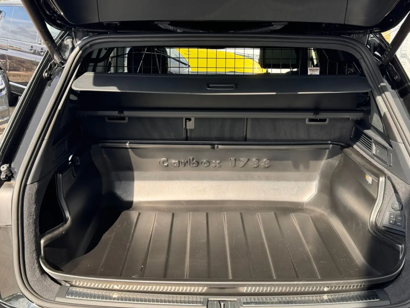 Touareg 3.0 TSI R-Line 4M Leder|NAV|AHK|HUD