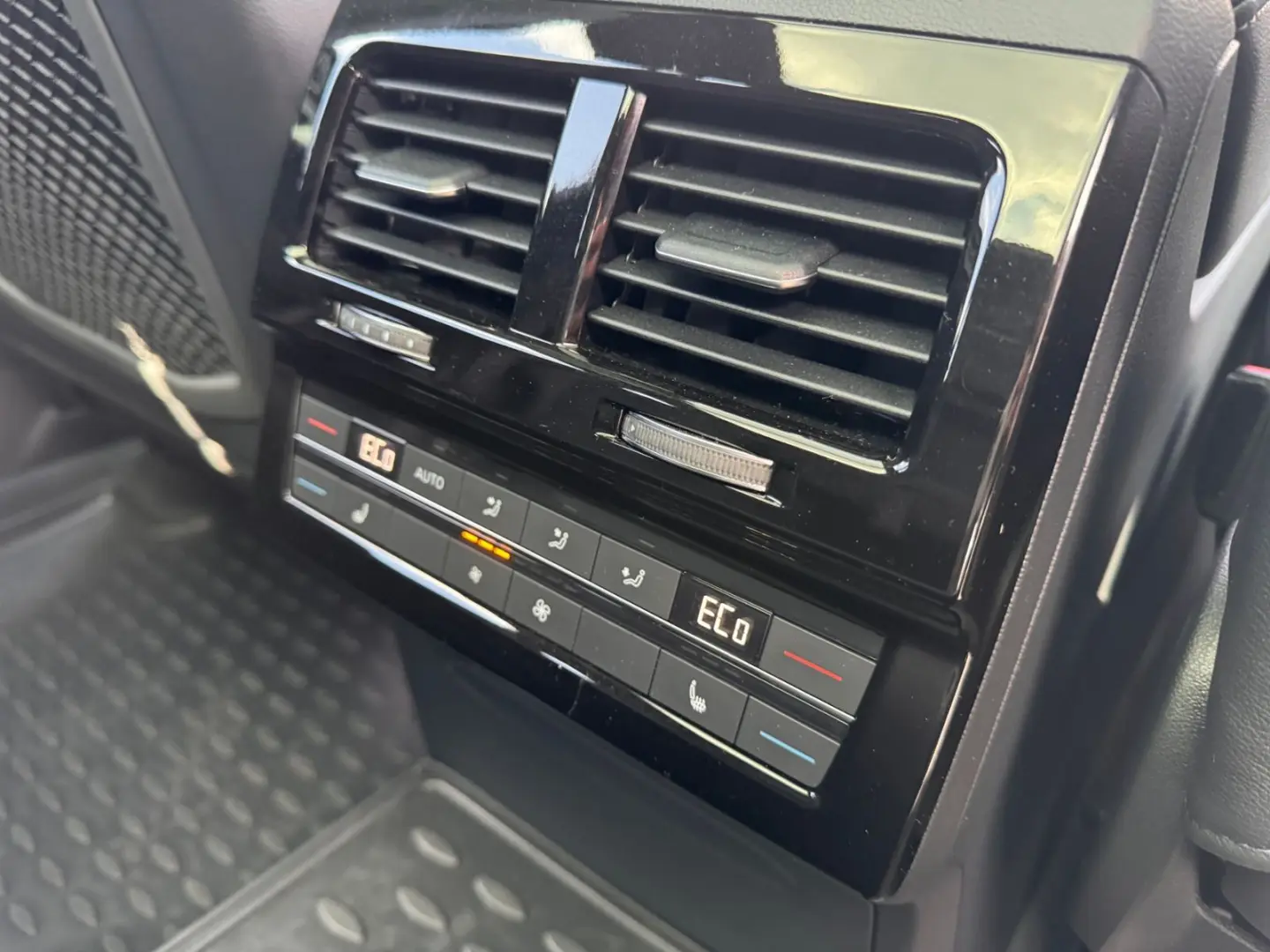 Touareg 3.0 TSI R-Line 4M Leder|NAV|AHK|HUD