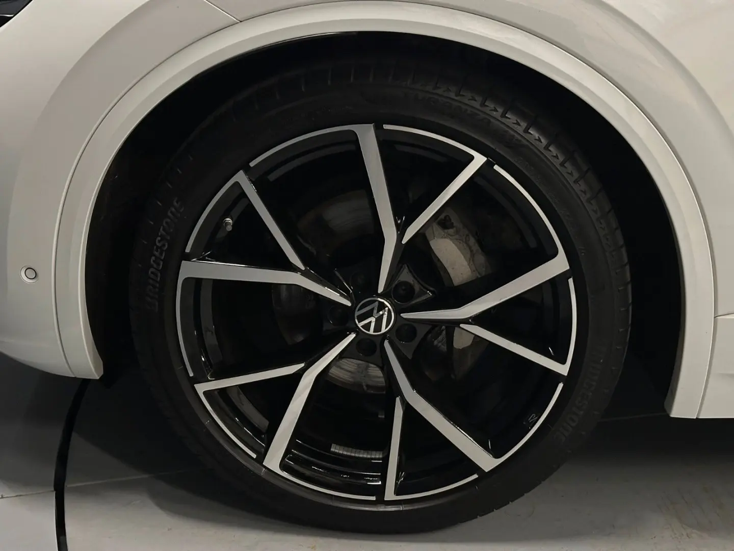 Touareg R-Line 4Motion*22Zoll*NP:110.930 EUR !!!