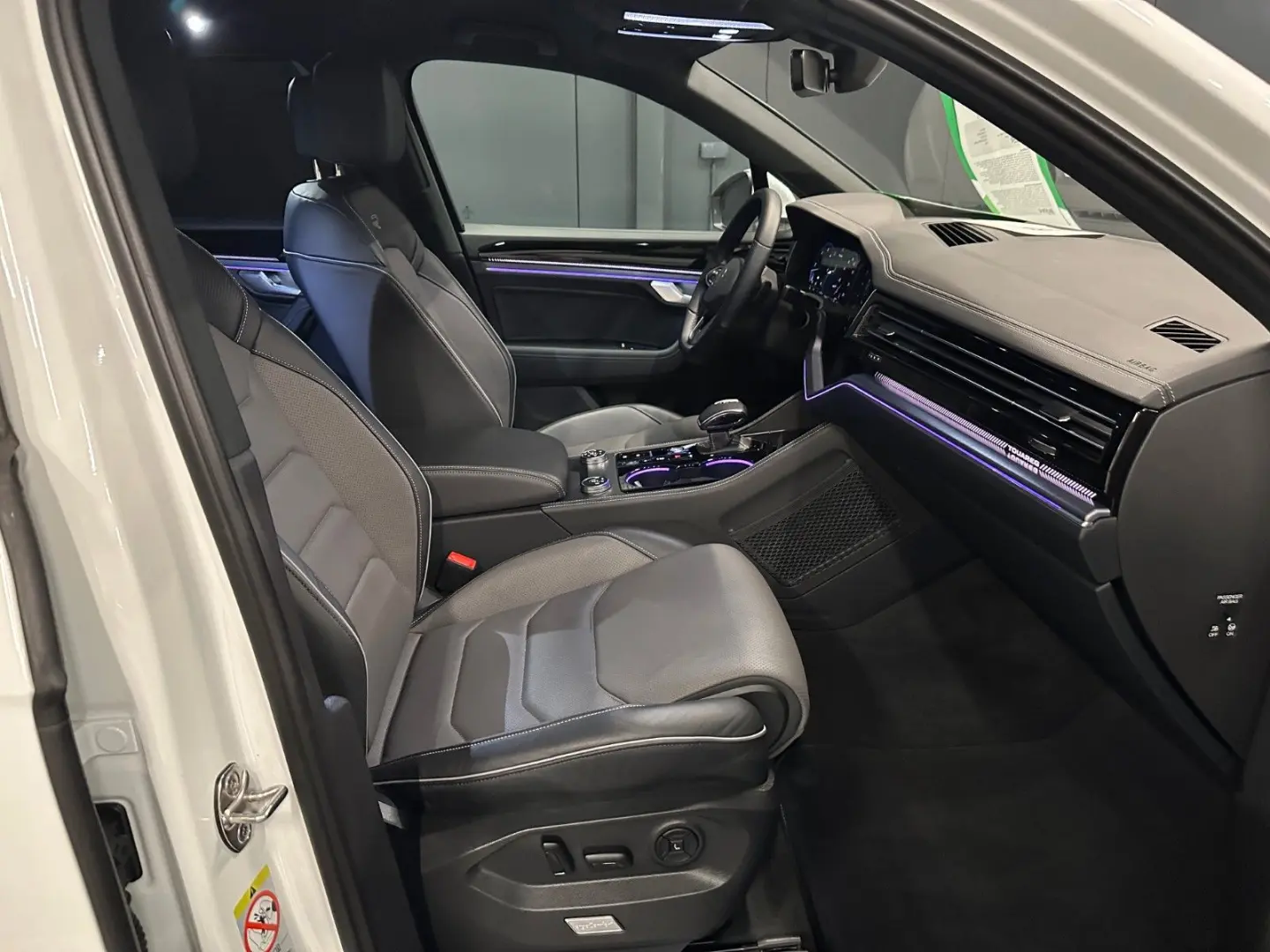 Touareg R-Line 4Motion*22Zoll*NP:110.930 EUR !!!