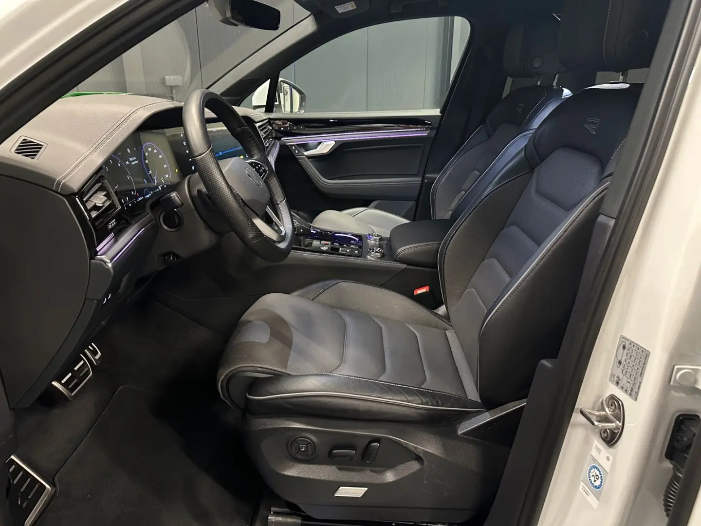Touareg R-Line 4Motion*22Zoll*NP:110.930 EUR !!!