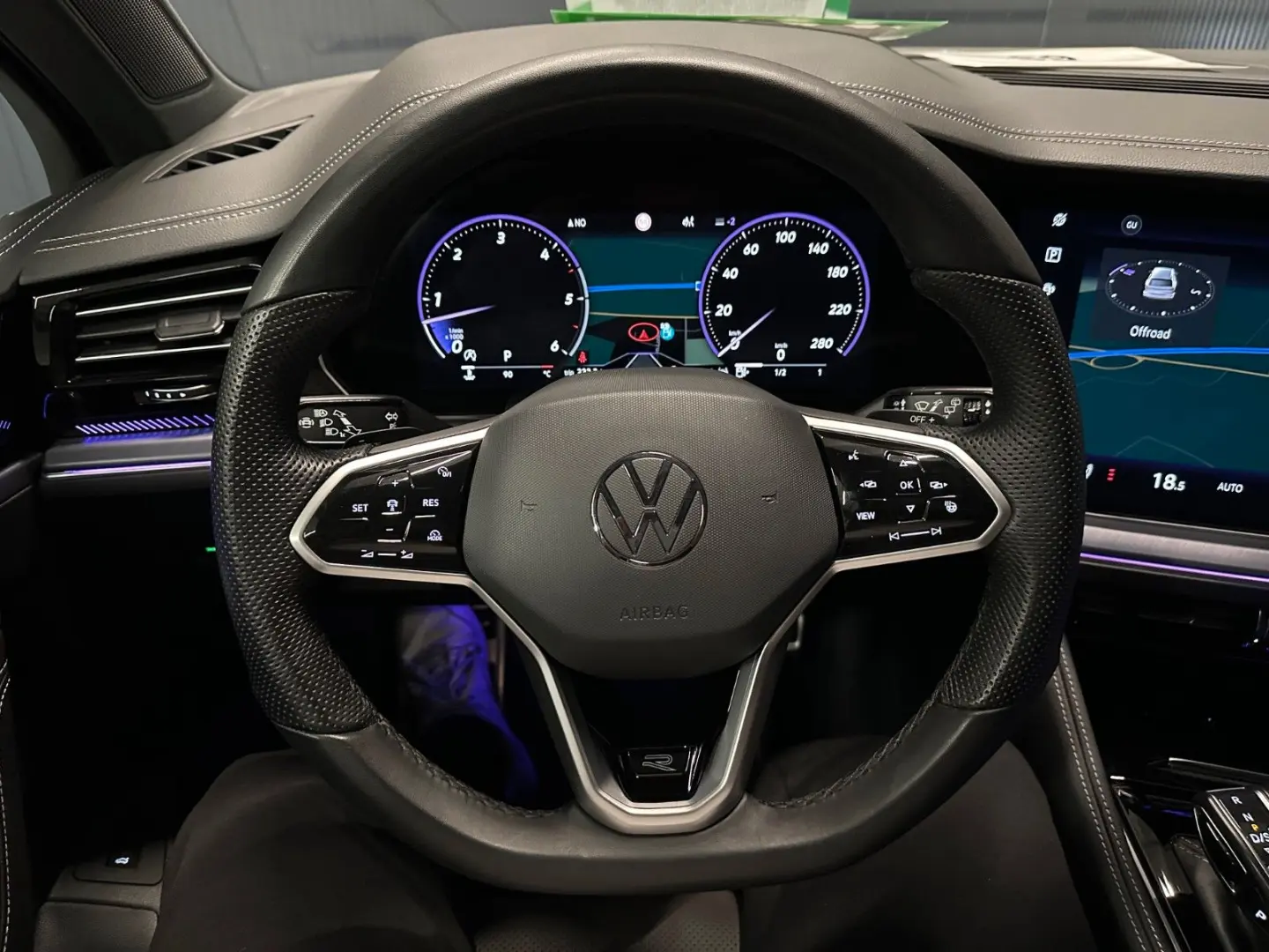 Touareg R-Line 4Motion*22Zoll*NP:110.930 EUR !!!