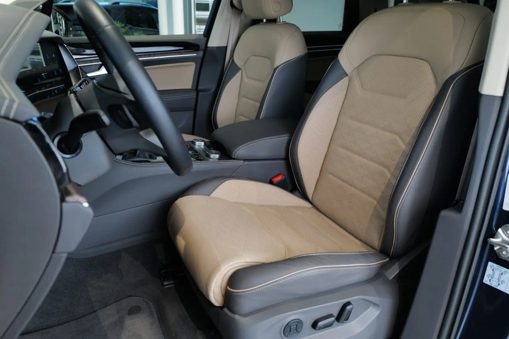 Touareg 3.0TDI Elegance AHK Allradlenkung Matrix