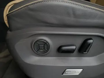 Touareg 3.0TDI Elegance AHK Allradlenkung Matrix