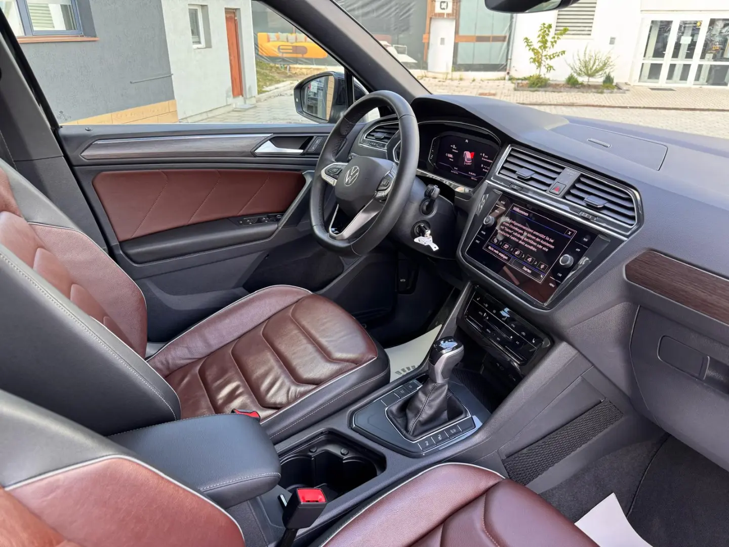 VOLKSWAGEN Tiguan 2.0 TDI SCR 4MOTION DSG Elegance
