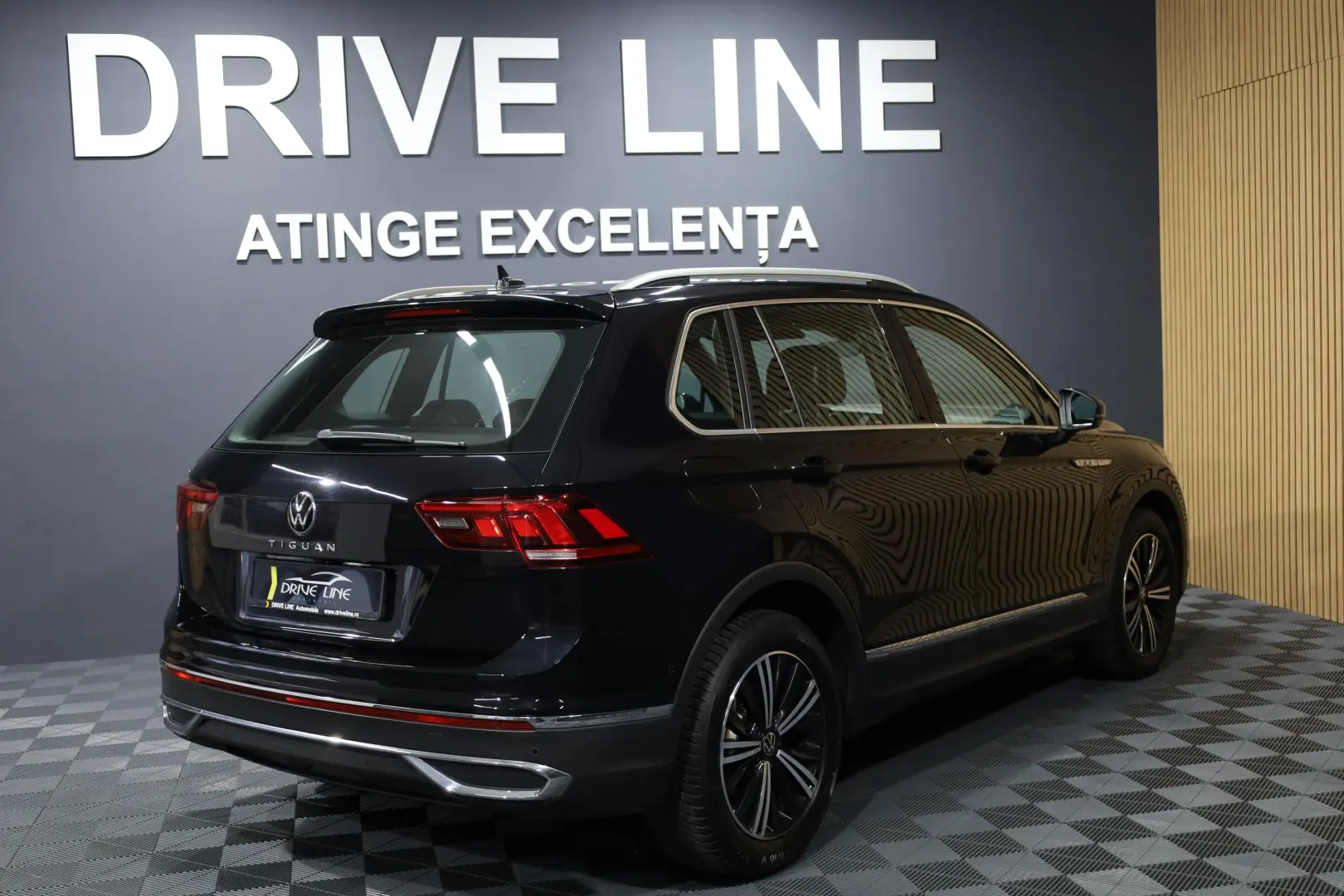 VOLKSWAGEN Tiguan 2.0 TDI SCR 4MOTION DSG Elegance