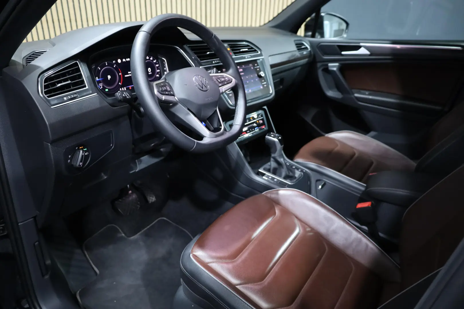 VOLKSWAGEN Tiguan 2.0 TDI SCR 4MOTION DSG Elegance