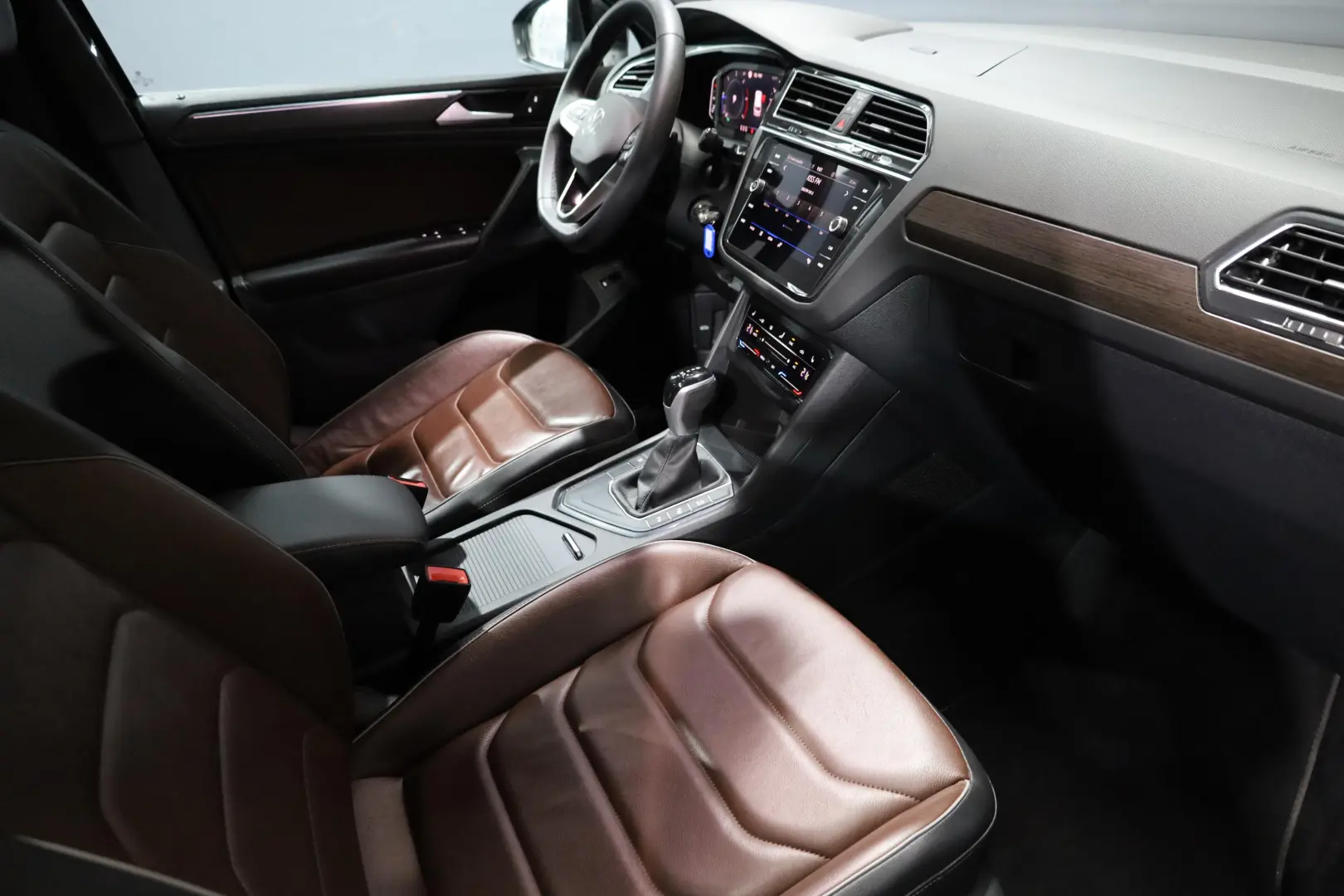 VOLKSWAGEN Tiguan 2.0 TDI SCR 4MOTION DSG Elegance