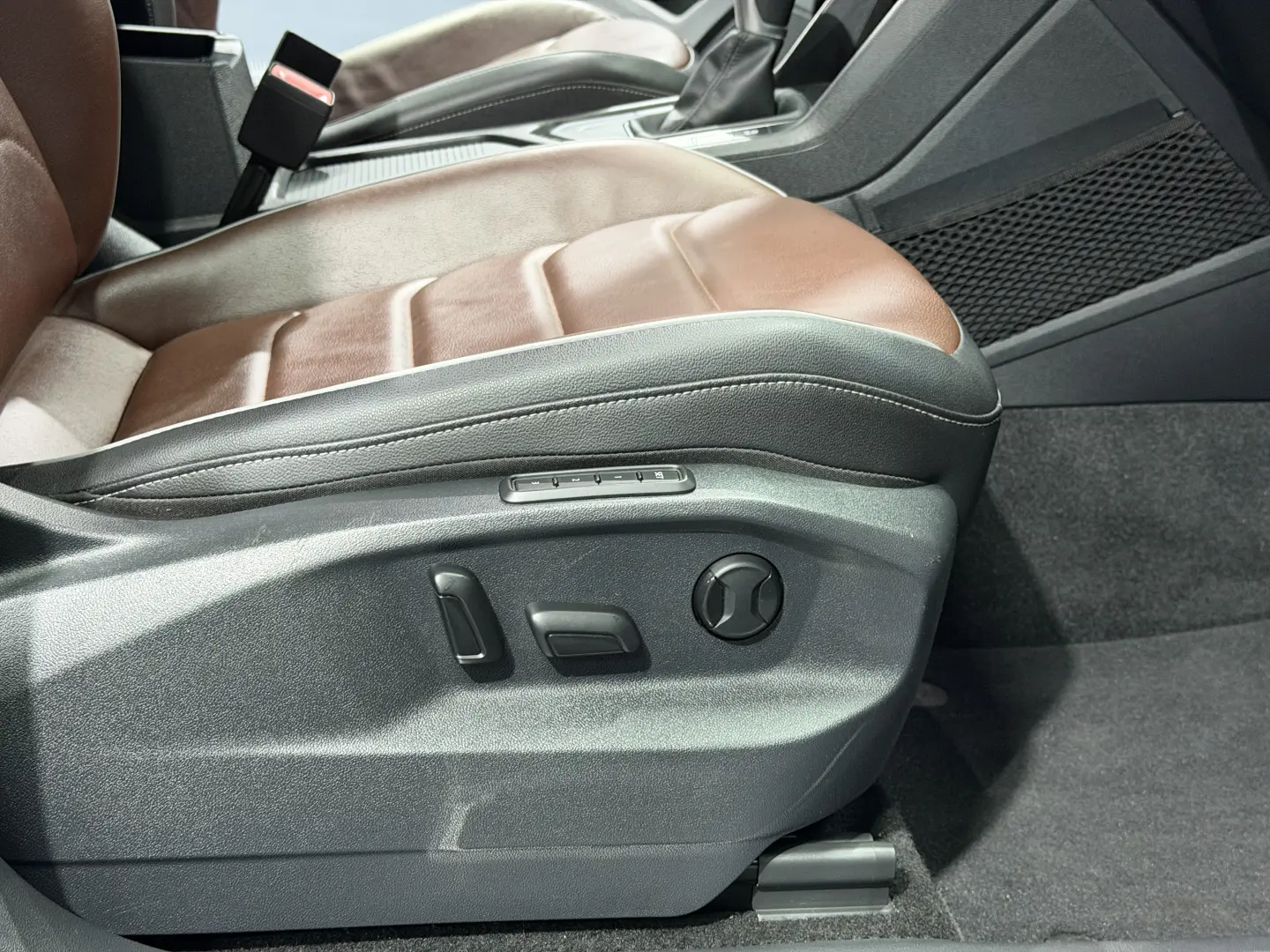 VOLKSWAGEN Tiguan 2.0 TDI SCR 4MOTION DSG Elegance