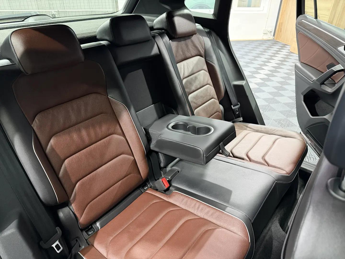 VOLKSWAGEN Tiguan 2.0 TDI SCR 4MOTION DSG Elegance