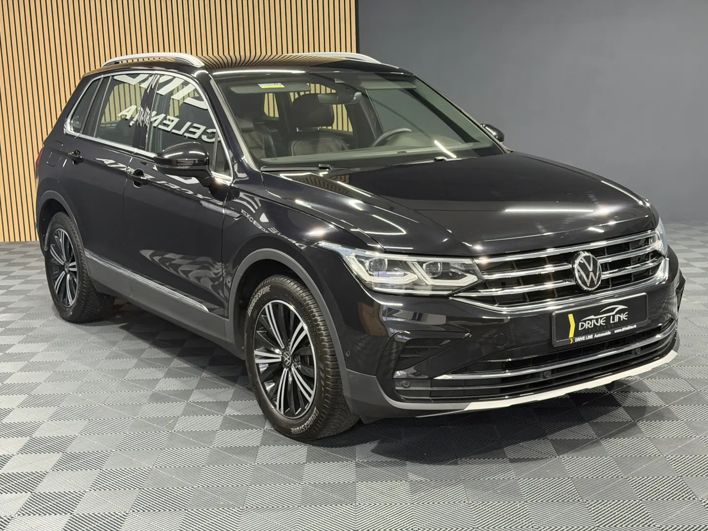 VOLKSWAGEN Tiguan 2.0 TDI SCR 4MOTION DSG Elegance