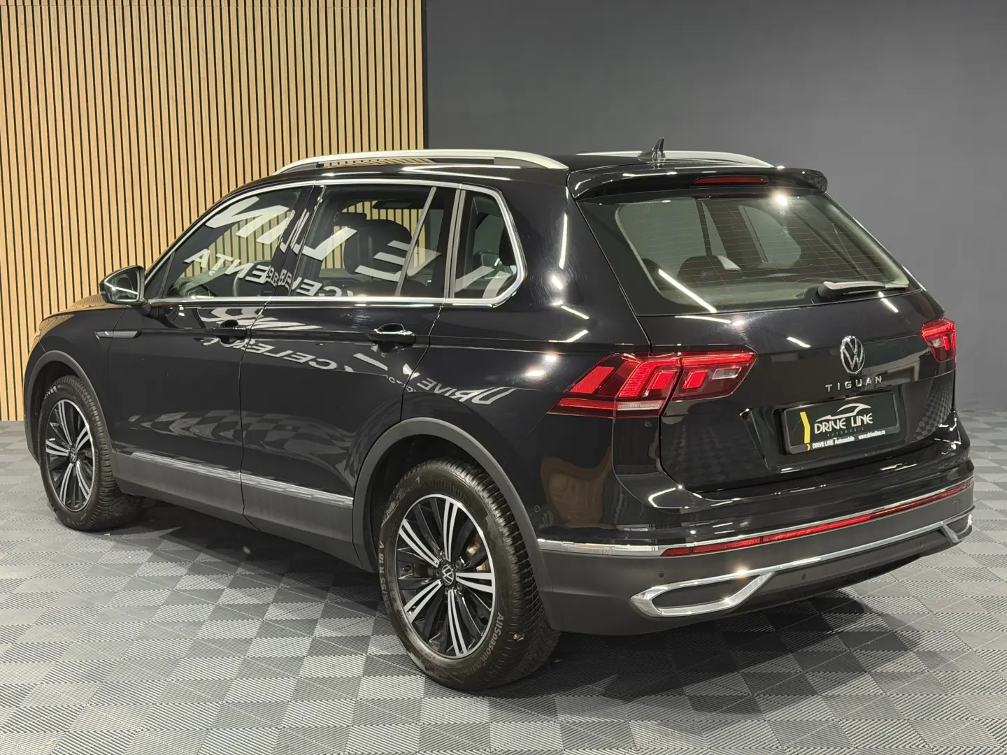 VOLKSWAGEN Tiguan 2.0 TDI SCR 4MOTION DSG Elegance