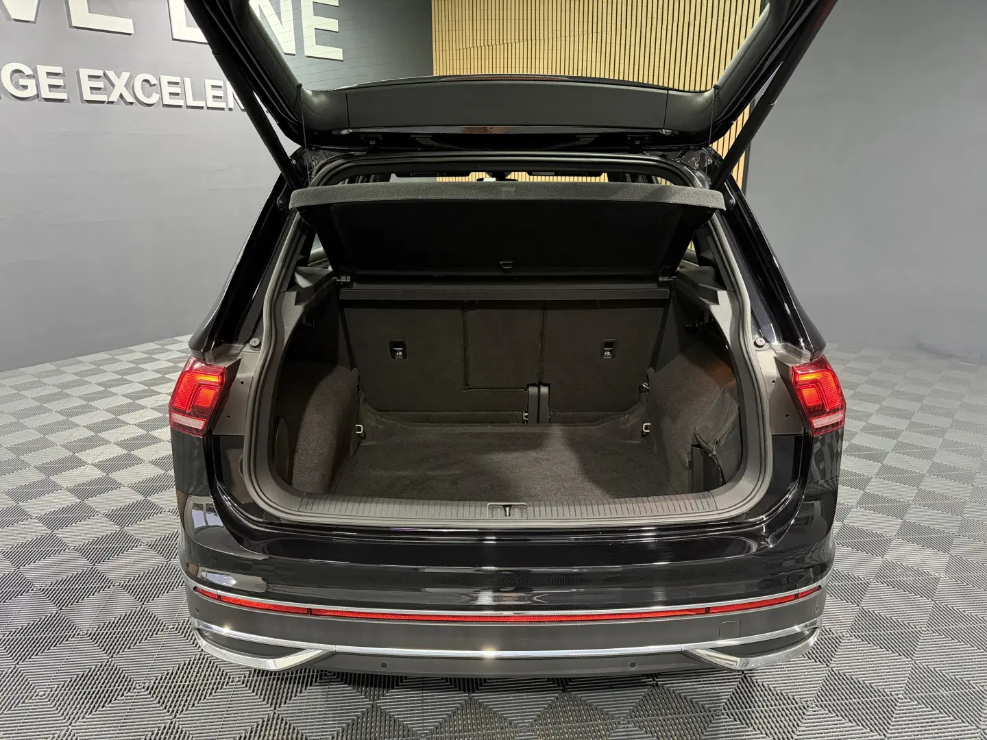 VOLKSWAGEN Tiguan 2.0 TDI SCR 4MOTION DSG Elegance