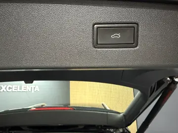 VOLKSWAGEN Tiguan 2.0 TDI SCR 4MOTION DSG Elegance