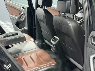 VOLKSWAGEN Tiguan 2.0 TDI SCR 4MOTION DSG Elegance