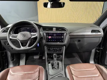 VOLKSWAGEN Tiguan 2.0 TDI SCR 4MOTION DSG Elegance