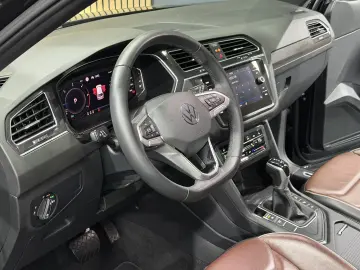 VOLKSWAGEN Tiguan 2.0 TDI SCR 4MOTION DSG Elegance