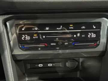 VOLKSWAGEN Tiguan 2.0 TDI SCR 4MOTION DSG Elegance