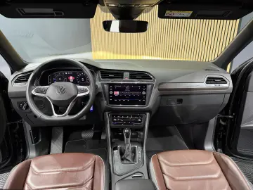 VOLKSWAGEN Tiguan 2.0 TDI SCR 4MOTION DSG Elegance