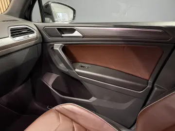 VOLKSWAGEN Tiguan 2.0 TDI SCR 4MOTION DSG Elegance