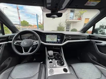 Touareg Elegance 4MO*PANO*StHz*AHK*MEMO-Pk.*VOLL