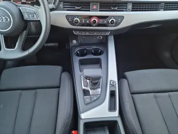 A5 Sportback 40 TFSI NAVI AHK 19