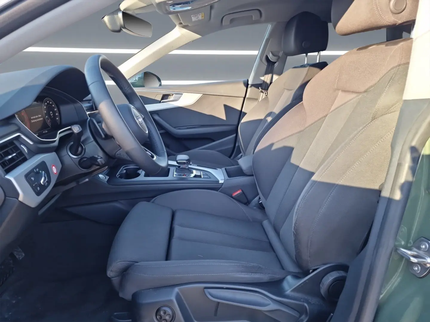 A5 Sportback 40 TFSI NAVI AHK 19