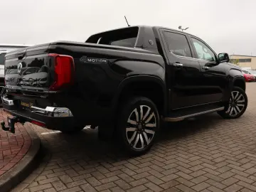 Amarok 3.0 TDI Aventura Doppelkab 4M-LED-LKZ-AHK