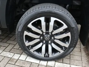 Amarok 3.0 TDI Aventura Doppelkab 4M-LED-LKZ-AHK
