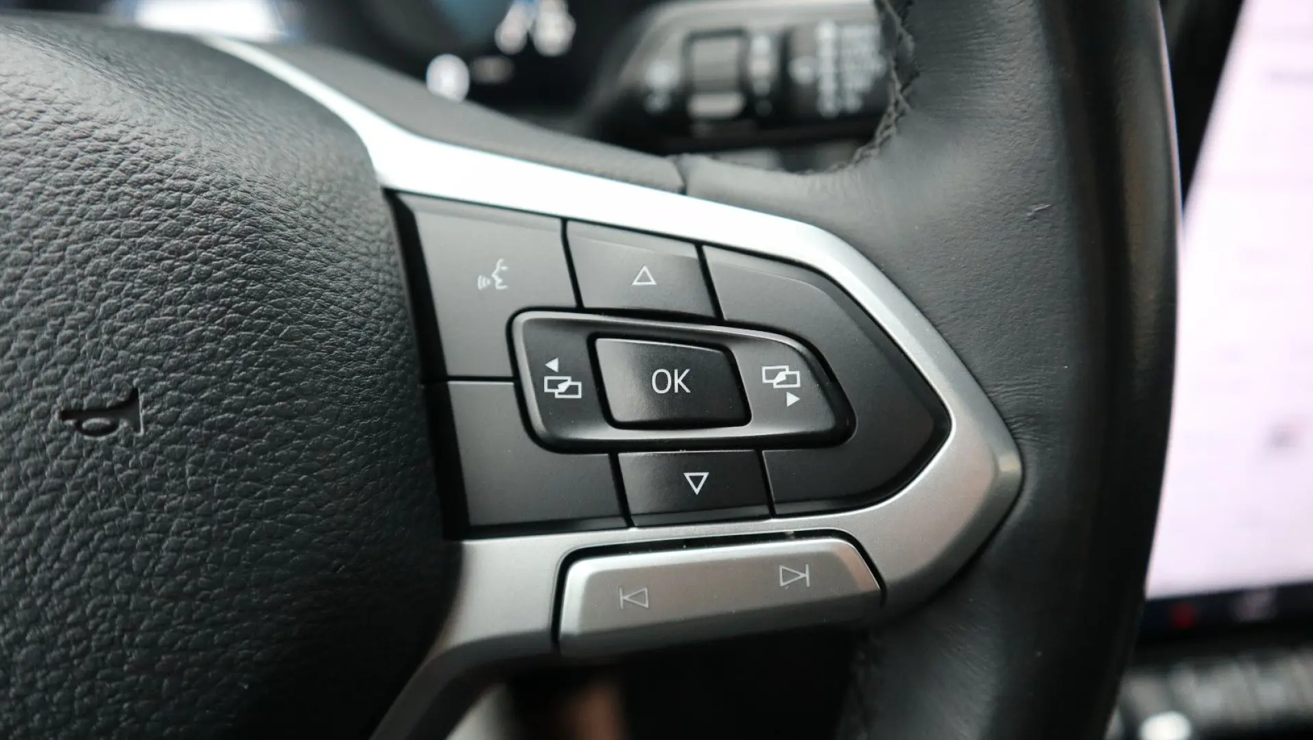 Amarok 3.0 TDI Aventura Doppelkab 4M-LED-LKZ-AHK