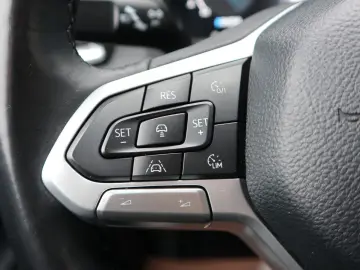 Amarok 3.0 TDI Aventura Doppelkab 4M-LED-LKZ-AHK