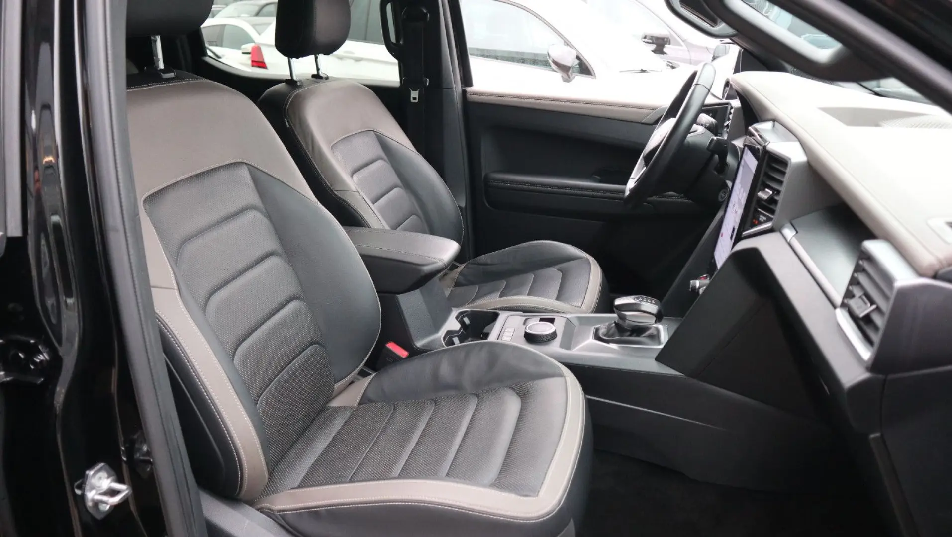 Amarok 3.0 TDI Aventura Doppelkab 4M-LED-LKZ-AHK