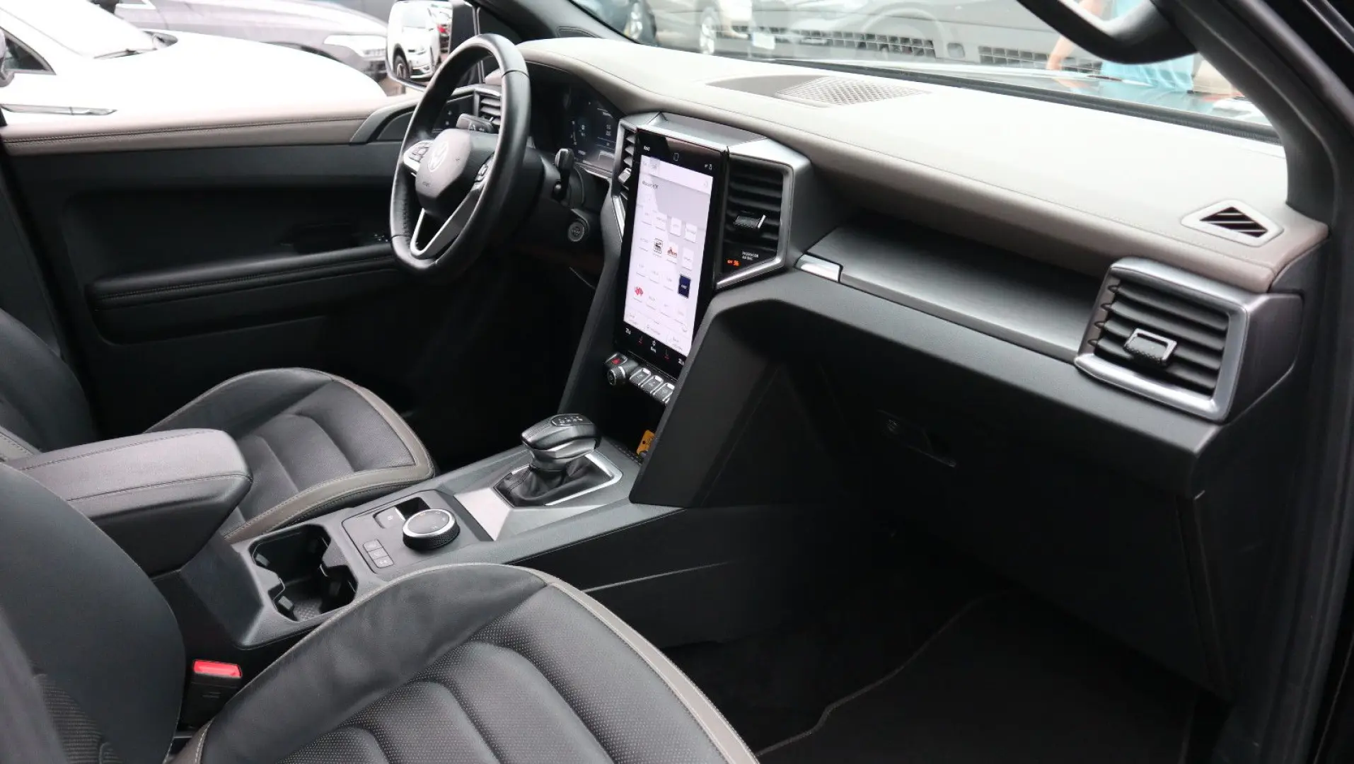 Amarok 3.0 TDI Aventura Doppelkab 4M-LED-LKZ-AHK