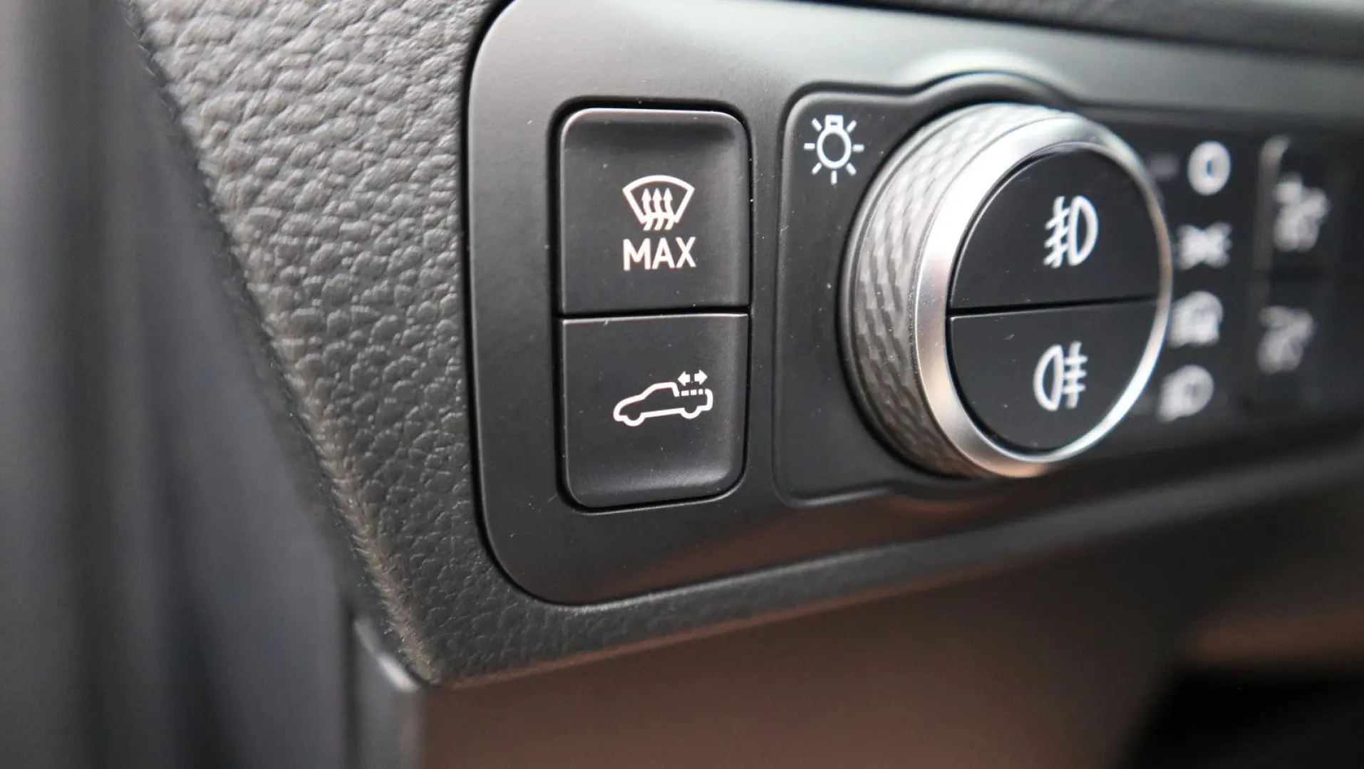 Amarok 3.0 TDI Aventura Doppelkab 4M-LED-LKZ-AHK