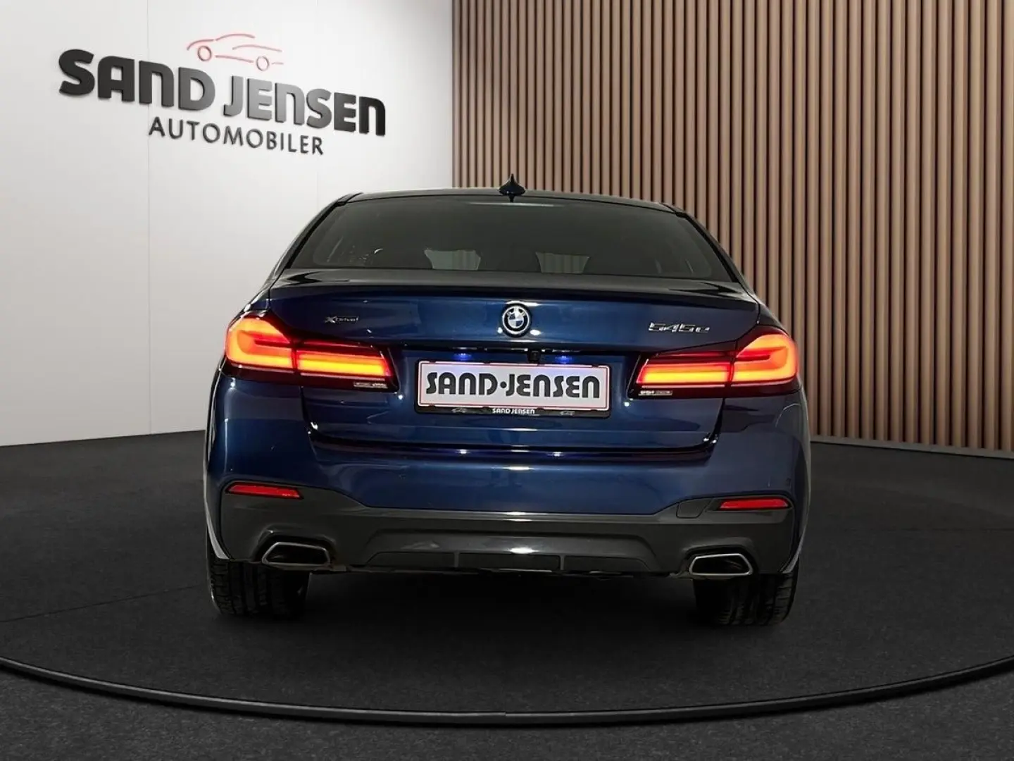 545e 3,0 xDrive Limo M-Sport AHK H&K ACC Shadow