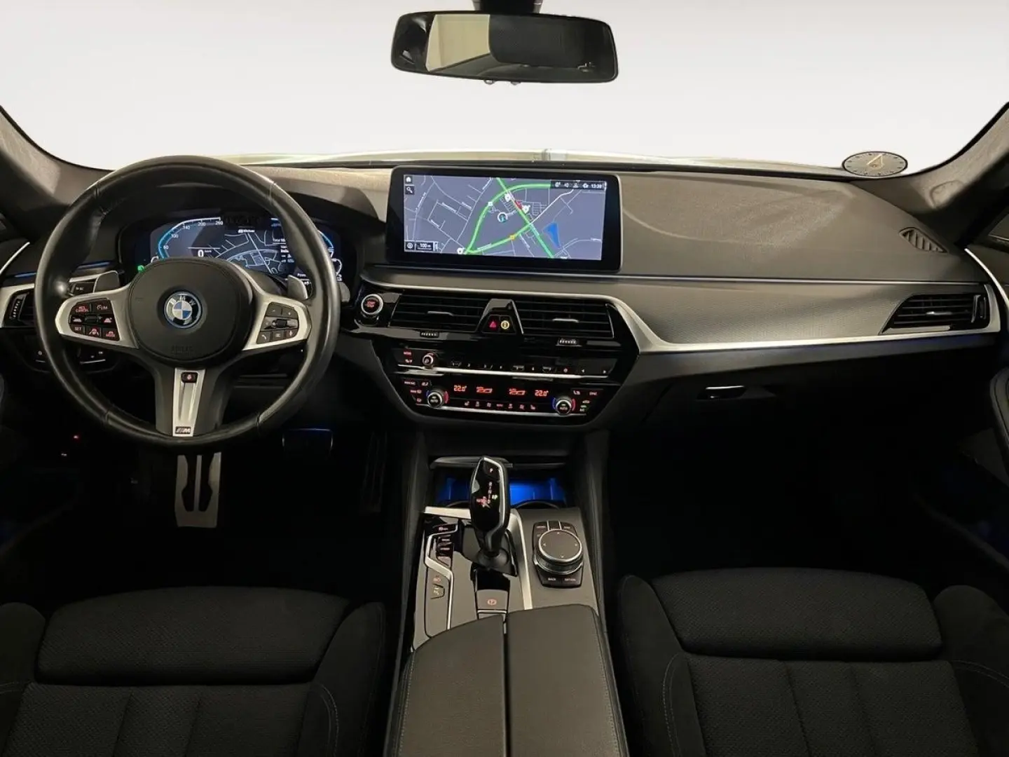 545e 3,0 xDrive Limo M-Sport AHK H&K ACC Shadow