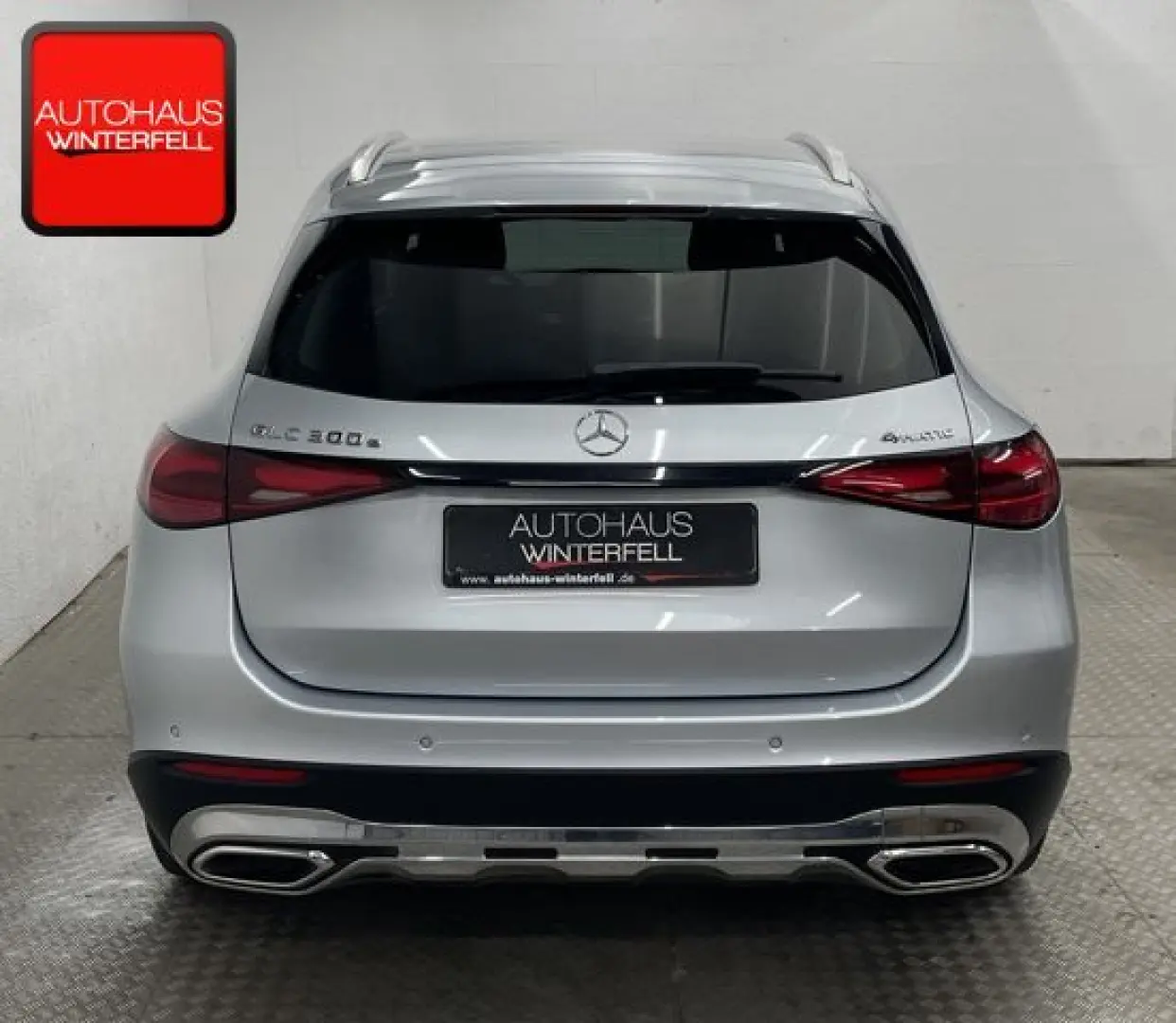 GLC 300 e 4M AVANTGARDE MEMO+MASSAGE+BURMESTER+