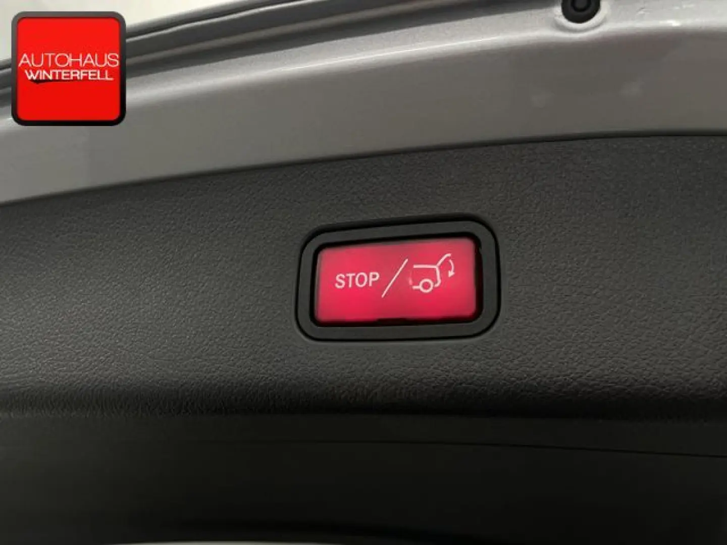 GLC 300 e 4M AVANTGARDE MEMO+MASSAGE+BURMESTER+